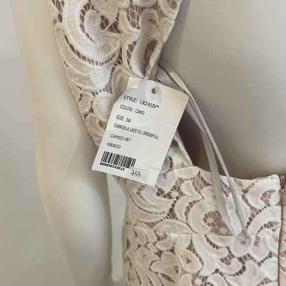 SAMPLE SALE NWT LELA ROSE SIZE 16 Ivory lace/Cameo(blush). Pristine condition. - Picture 6 of 7